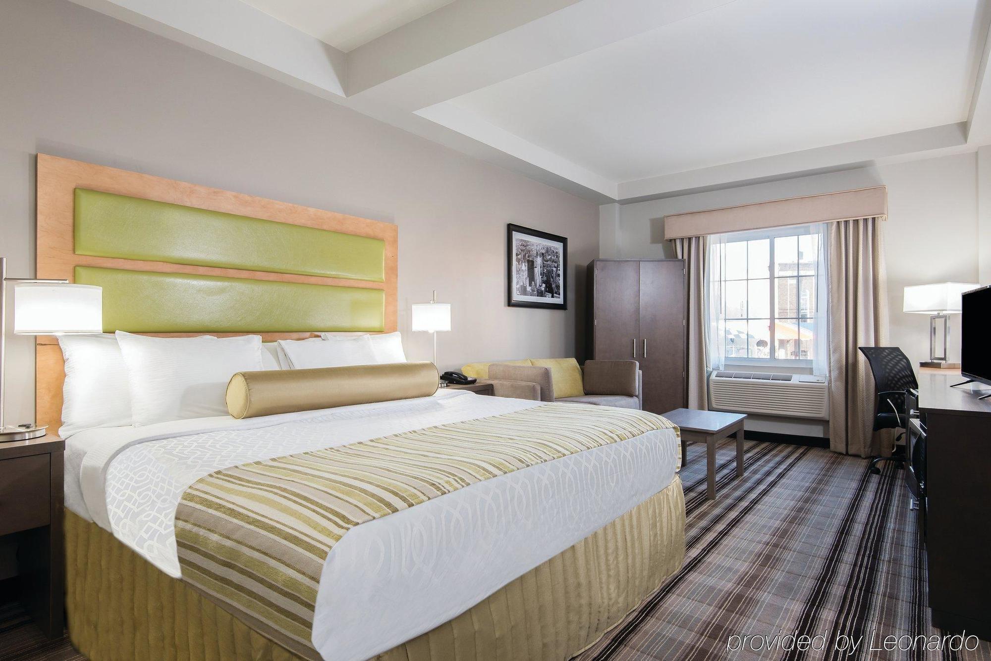 Hotel La Quinta By Wyndham Brooklyn East New York Exterior foto