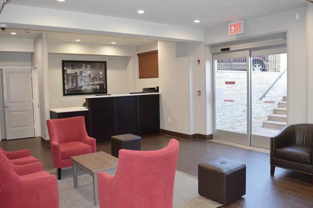 Hotel La Quinta By Wyndham Brooklyn East New York Exterior foto